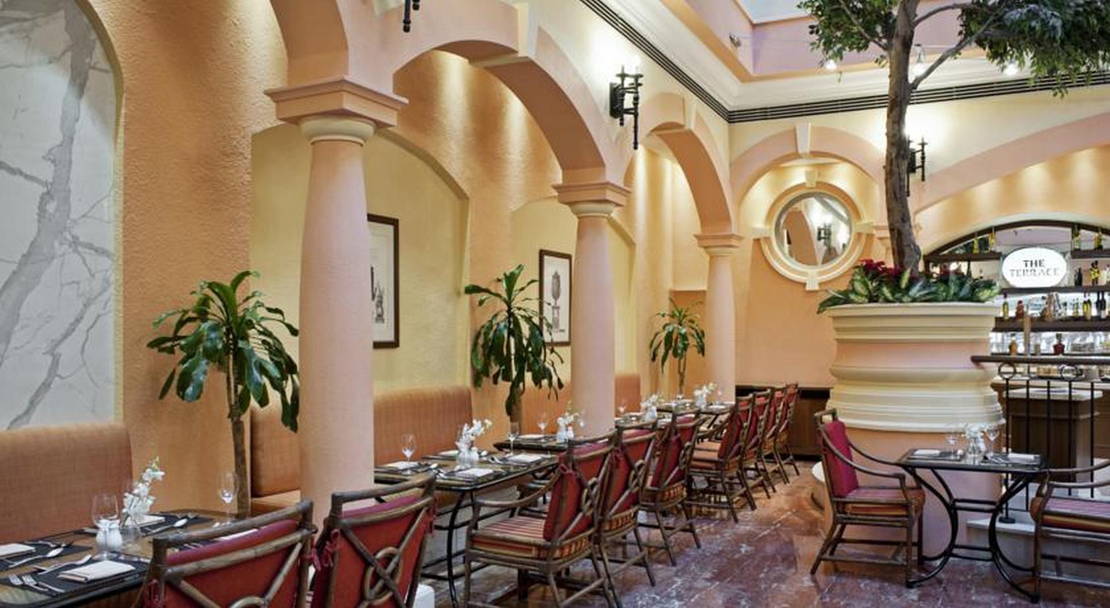 Grand Excelsior Hotel Deira Dubai Restaurant foto